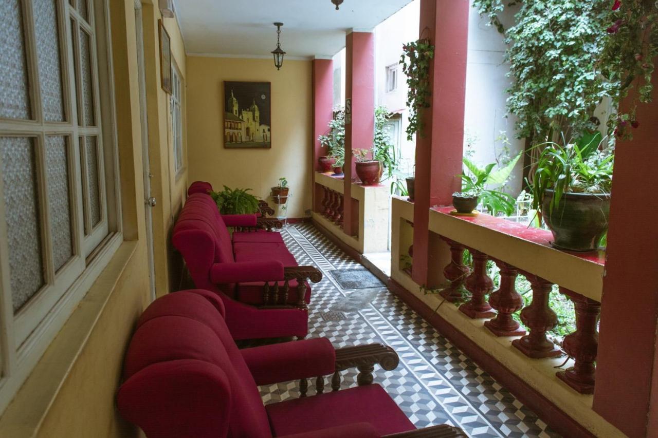 Hospedaje Zaragoza Ayacucho Eksteriør bilde